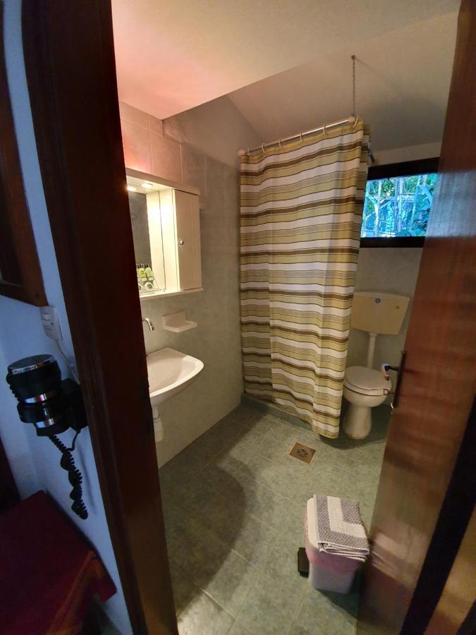 Dionisos Studios And Apts Skiathos Koukounaries Bagian luar foto